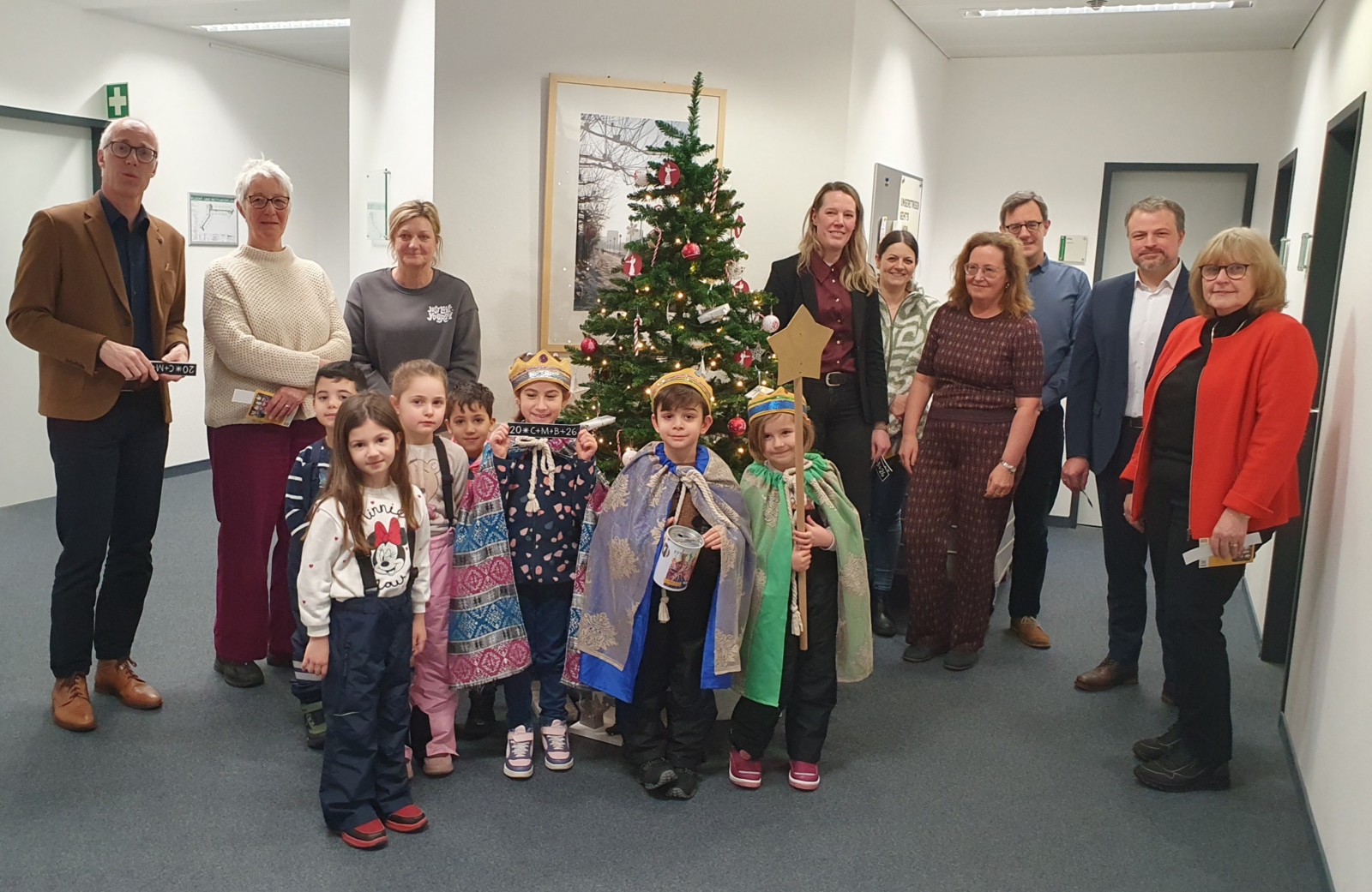 Sternsingerkinder im Landesarbeitsgericht