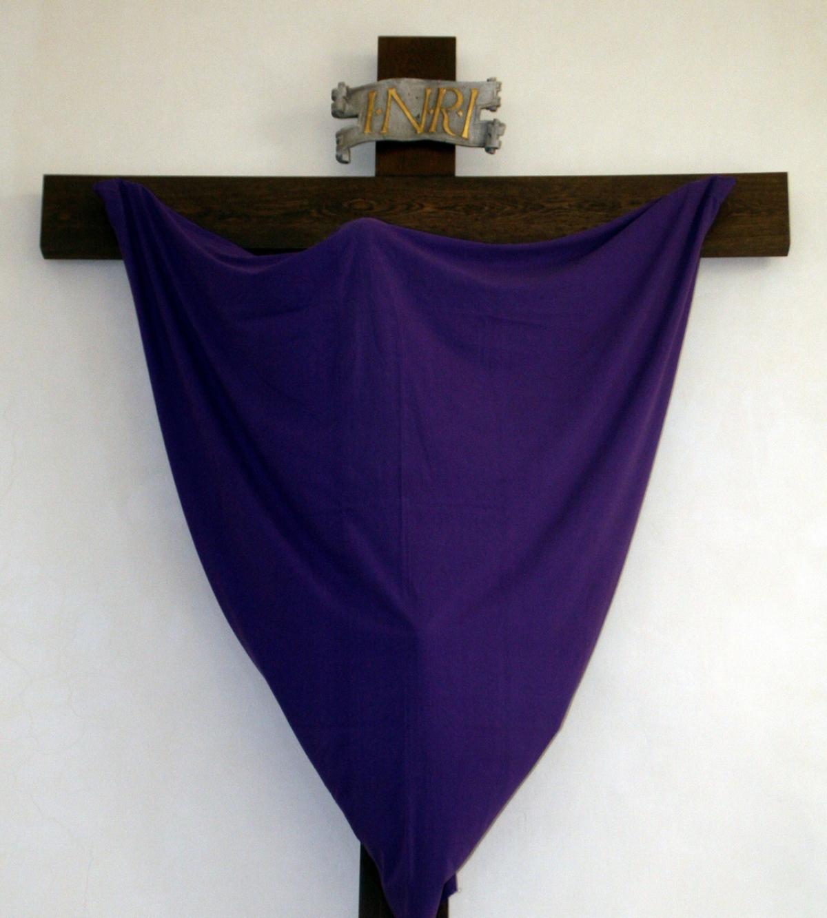 verhülltes Kreuz