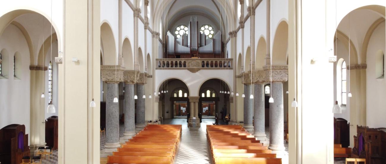 St. Antonius - Blick zur Orgelbühne