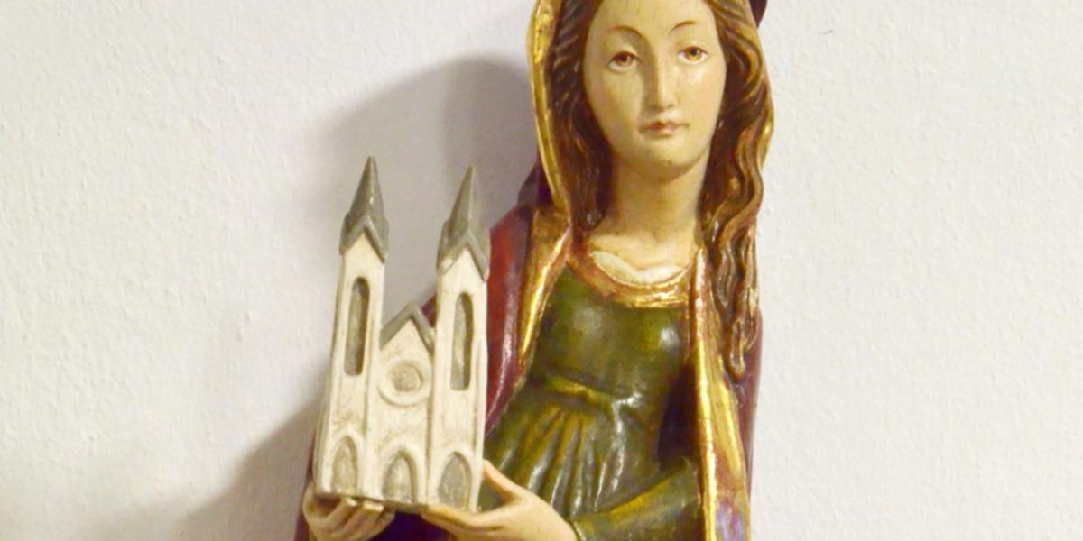 Maria trägt die Kirche - Eingangsbereich St. Apollinaris